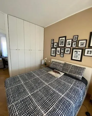Privatunterkunft Super Comfy Double Bedroom With Private Bathroom *